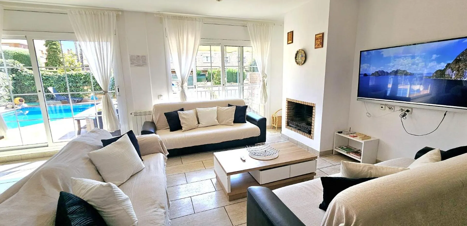 Casa Con Piscina En Costa Barcelona Villa Sant Vicenc de Montalt Spain